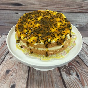lemon_curd_passionfruit_cake